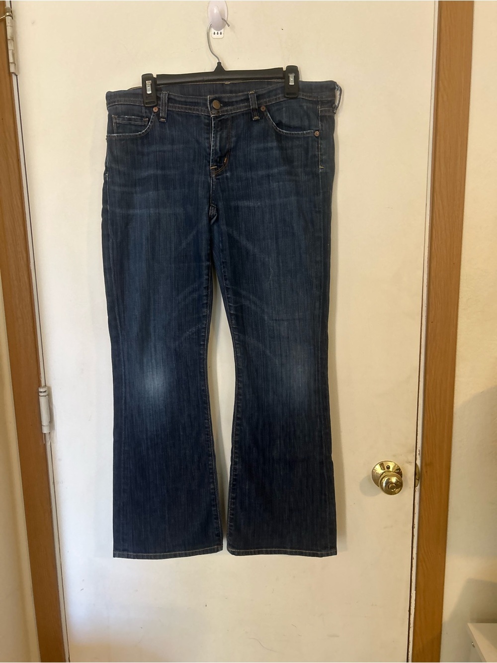 Citizens of Humanity Jeans Size 31
Ingrid Stretch #002 Low Waist Flare
Med Wash